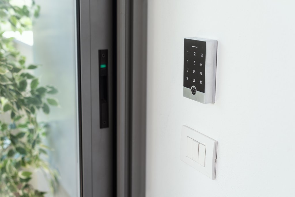 airbnb smart locks